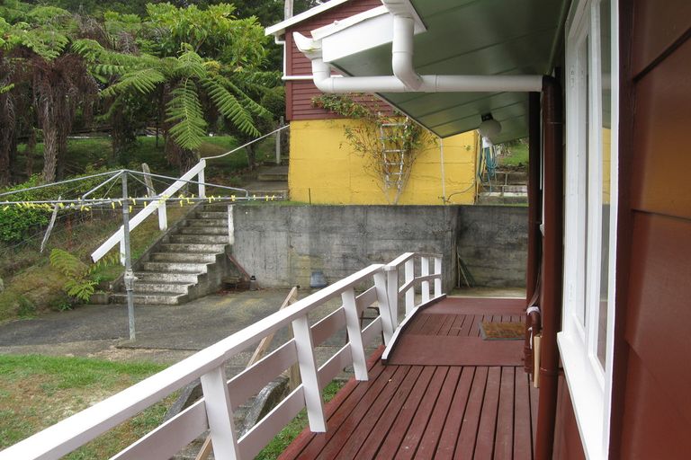 Photo of property in 38 Seaview Road, Paihia, 0200