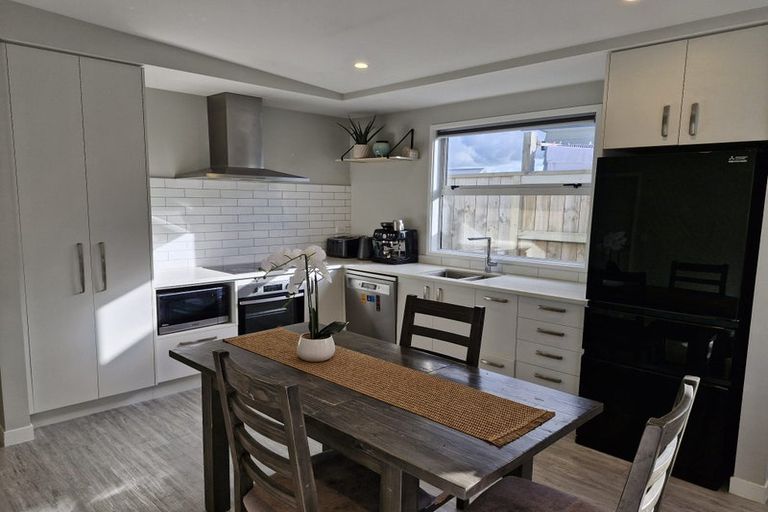 Photo of property in 1 Chain Place, Papamoa, 3118