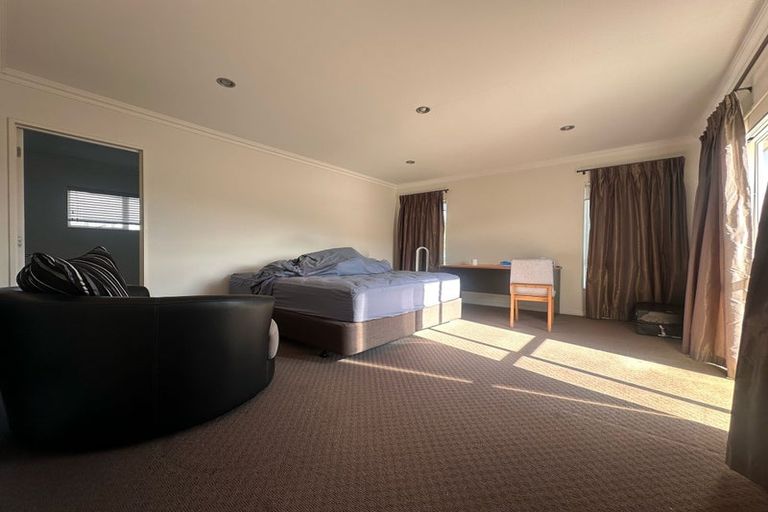 Photo of property in 25 Wye Oak Drive, Schnapper Rock, Auckland, 0632