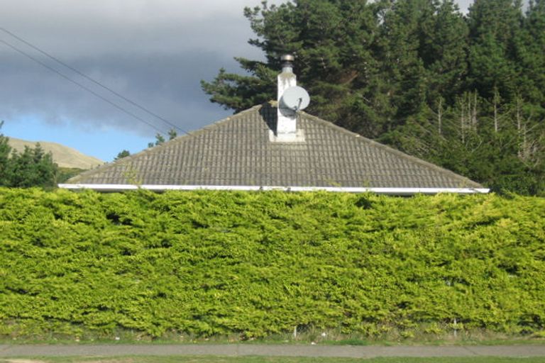 Photo of property in 44 Driver Crescent, Cannons Creek, Porirua, 5024