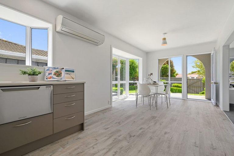 Photo of property in 3 Dalrye Place, Ilam, Christchurch, 8041