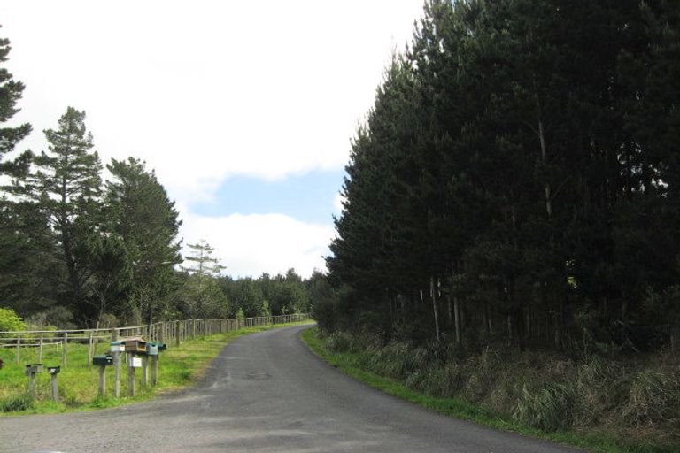 Photo of property in 67 Anzac Road, Waitakere, Auckland, 0816