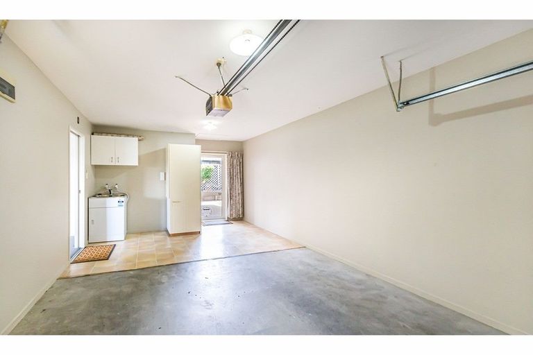 Photo of property in 53 The Grove, Red Beach, 0932