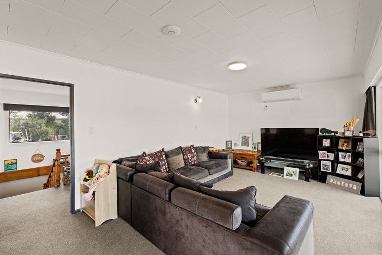 Photo of property in 6a Cutfield Street, Inglewood, 4330