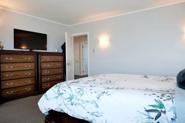 Photo of property in 63 Donovan Road, Paraparaumu Beach, Paraparaumu, 5032
