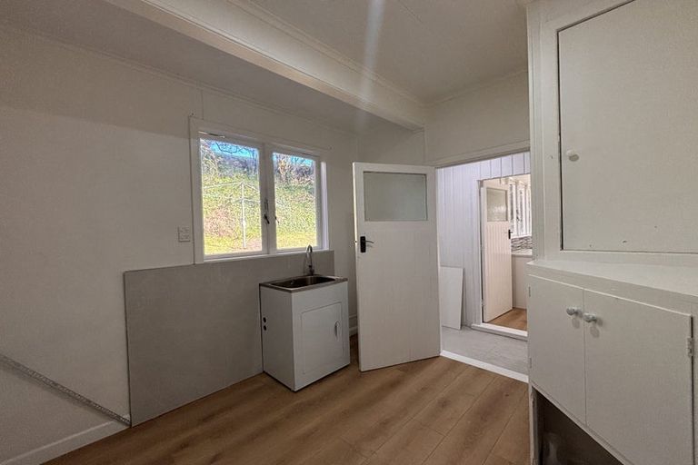 Photo of property in 98 Main Road, Tirau, 3410