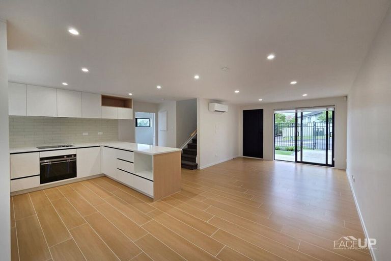 Photo of property in 79d Gallony Avenue, Massey, Auckland, 0614