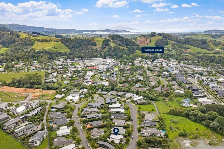 Photo of property in 28 Laly Haddon Place, Matakana, Warkworth, 0985