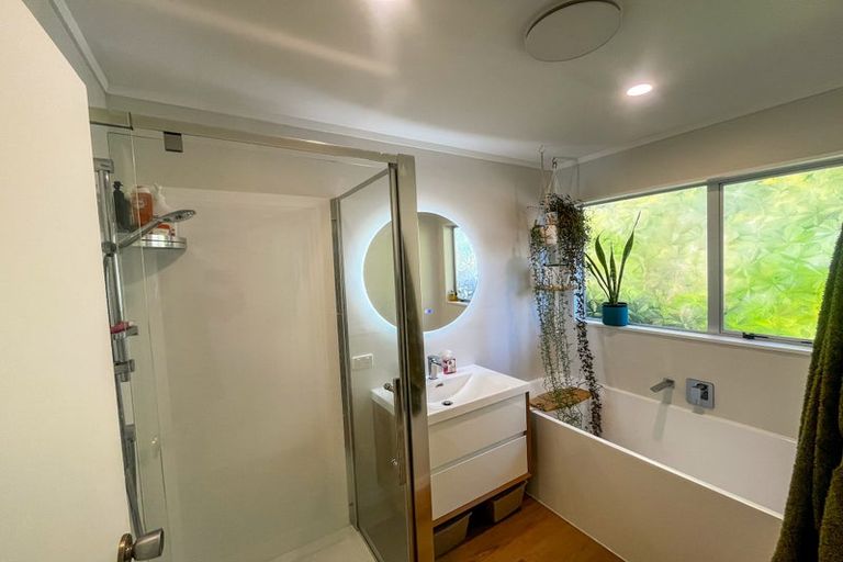 Photo of property in 6b Yarrow Place, Papakowhai, Porirua, 5024