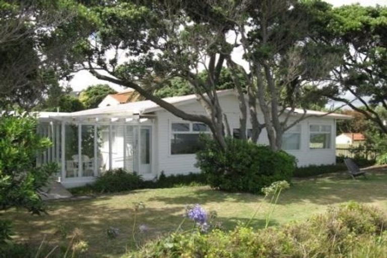 Photo of property in 67 Wharemauku Road, Raumati Beach, Paraparaumu, 5032