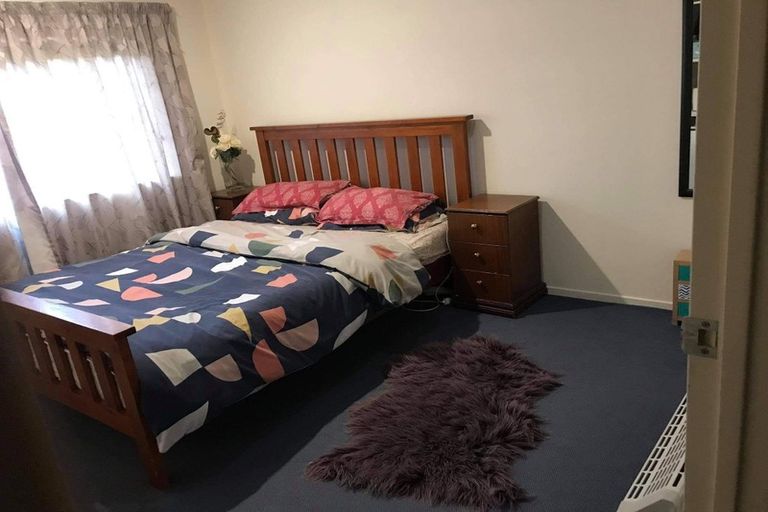 Photo of property in 24 Clearview Drive, Milson, Palmerston North, 4414