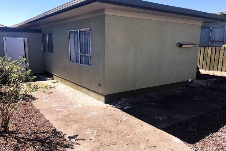 Photo of property in 2/32 Napier Road, Havelock North, 4130