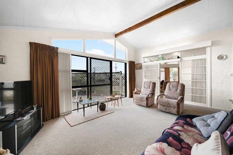 Photo of property in 2 Guy Place, Melville, Hamilton, 3206