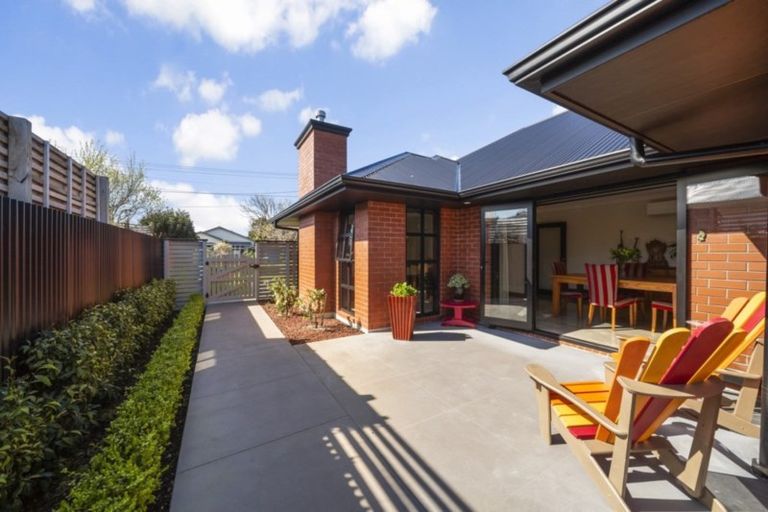 Photo of property in 7 Cameron Street, Hawera, 4610