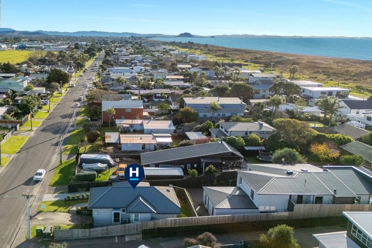 Photo of property in 107b Simpson Road, Papamoa Beach, Papamoa, 3118