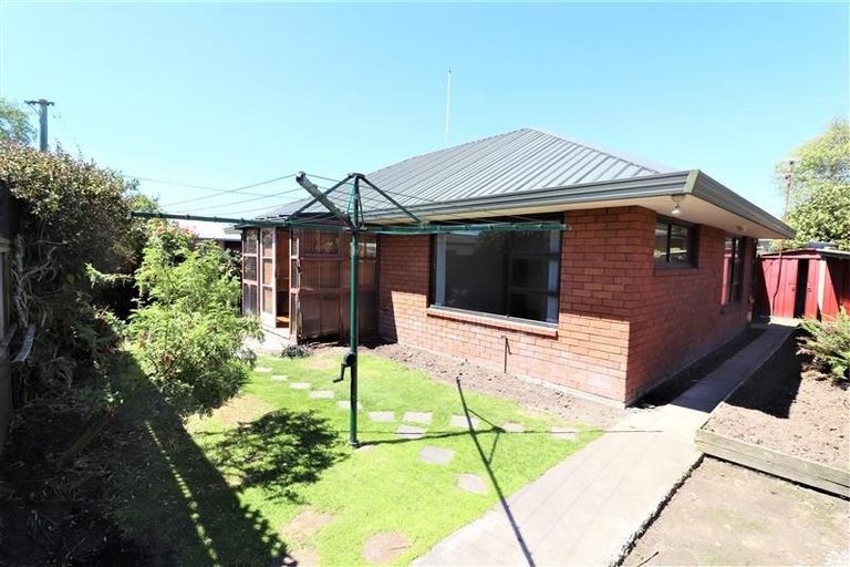 Photo of property in 5 Mottram Street, Redwood, Christchurch, 8051