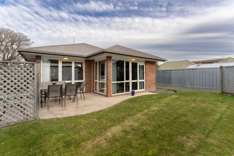 Photo of property in 18b Ravenna Street, Avonhead, Christchurch, 8042