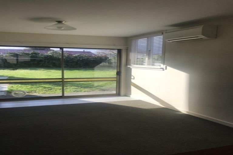 Photo of property in 20 Barnes Road, Redwood, Christchurch, 8051