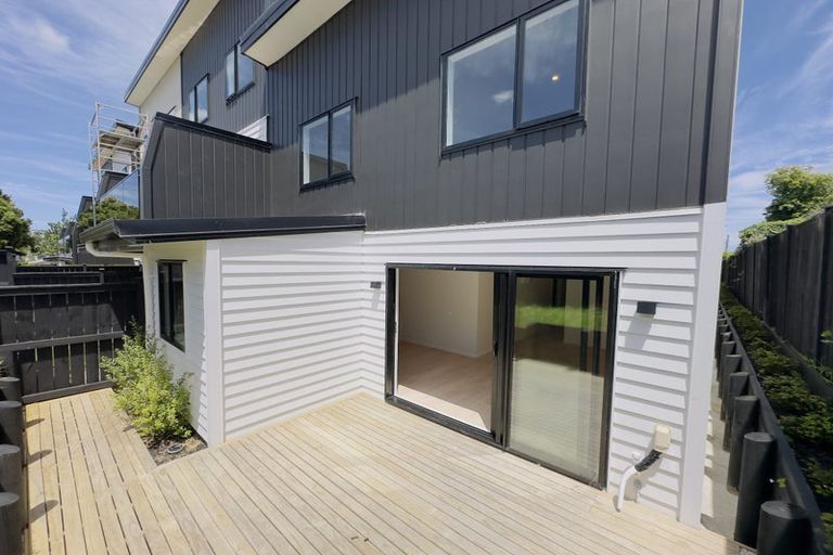 Photo of property in 11/13 Arawa Street, New Lynn, Auckland, 0600