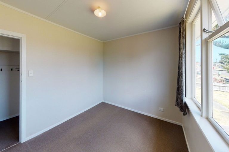 Photo of property in 60-62 Titoki Street, Castlecliff, Whanganui, 4501