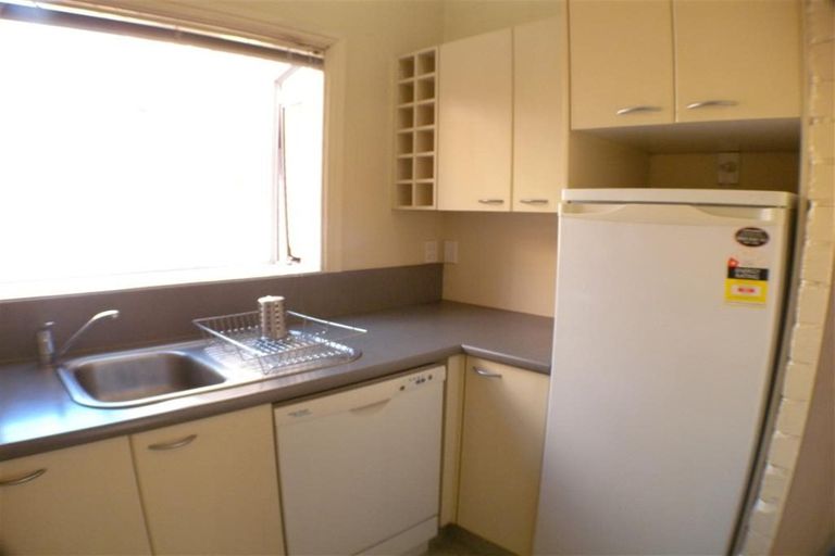 Photo of property in 5/33 Dowling Street, Dunedin Central, Dunedin, 9016