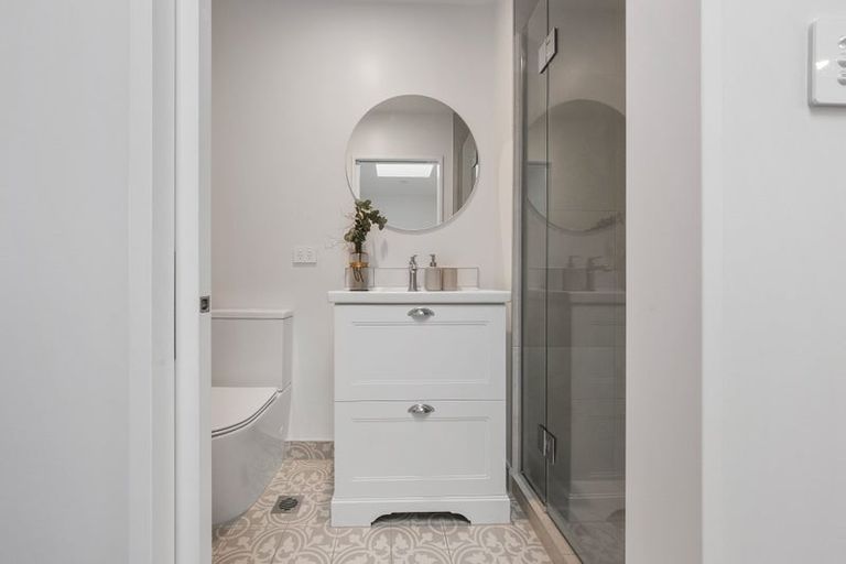 Photo of property in 4/30 Hargest Crescent, Sydenham, Christchurch, 8023