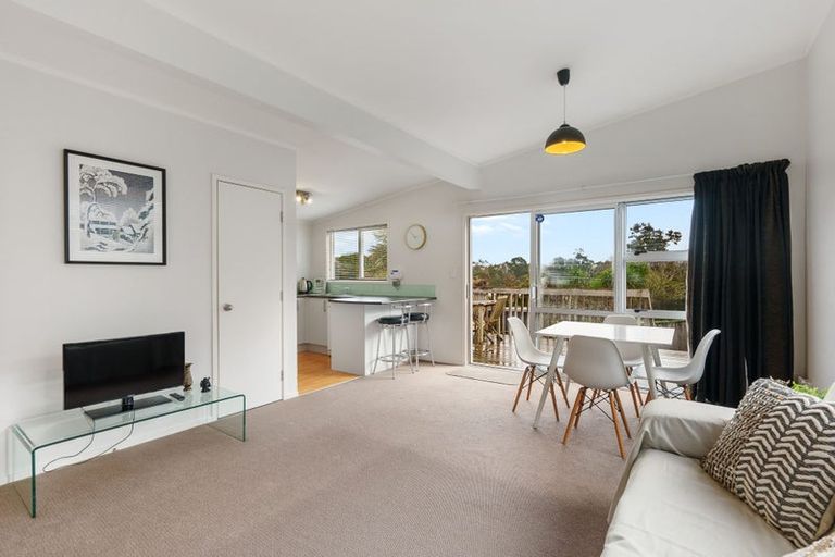 Photo of property in 20 Saffron Street, Birkdale, Auckland, 0626