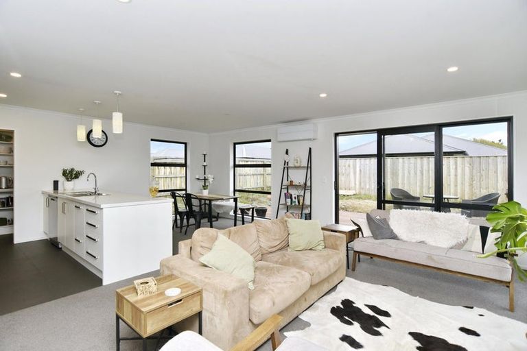 Photo of property in 30 Quinn Crescent, Woodend, 7610