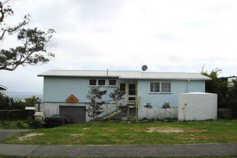 Photo of property in 40 Pacific Parade, Army Bay, Whangaparaoa, 0930