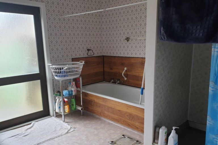 Photo of property in 15 Bridger Place, Eltham, 4322