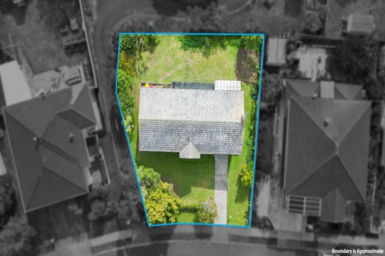 Photo of property in 5 Imatra Place, Sunnyhills, Auckland, 2010