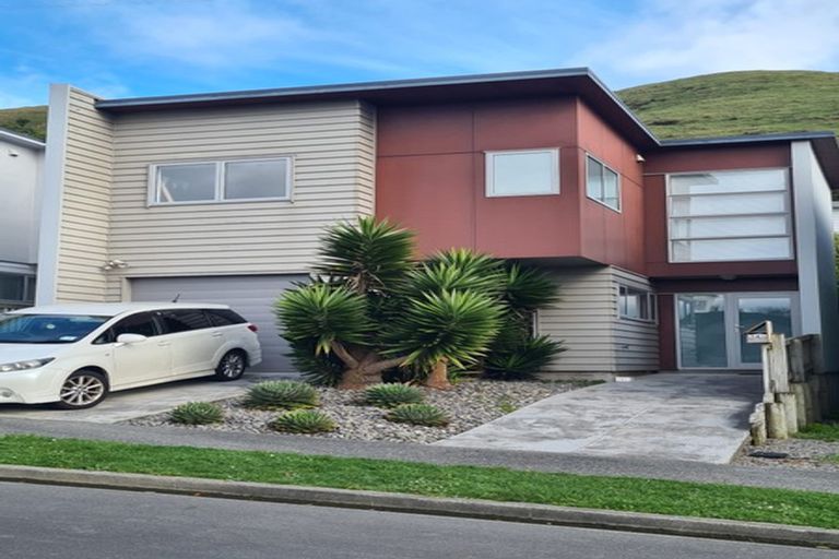 Photo of property in 34a Erlestoke Crescent, Churton Park, Wellington, 6037