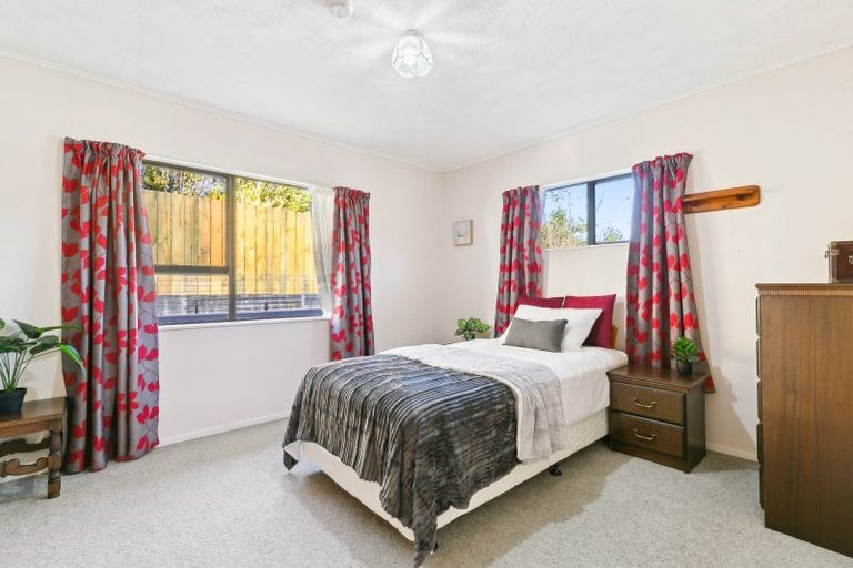 Photo of property in 11a Roy Street, Tawa, Wellington, 5028
