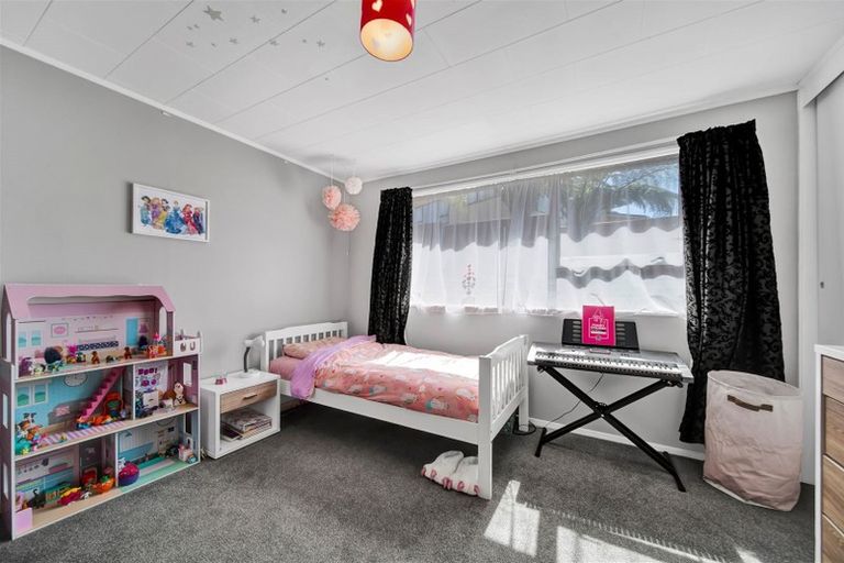 Photo of property in 32a Camellia Avenue, Bell Block, New Plymouth, 4312