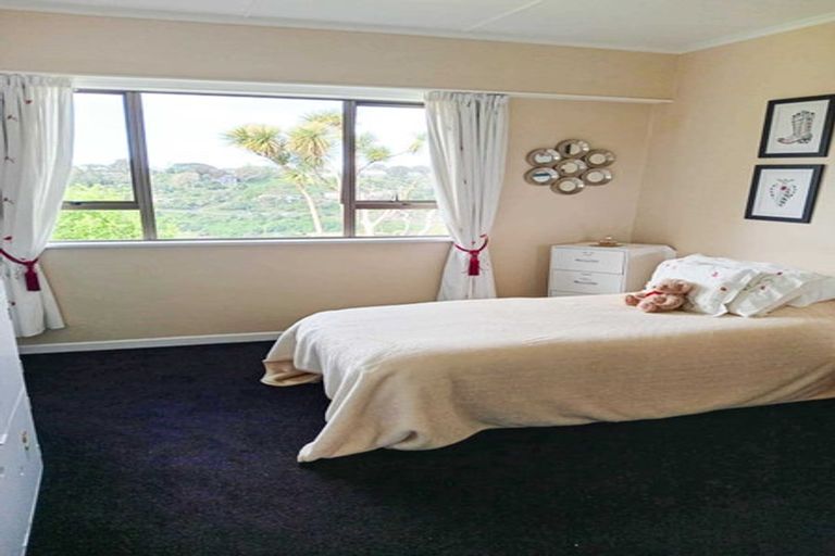 Photo of property in 28 Shakespeare Road, Bastia Hill, Whanganui, 4500