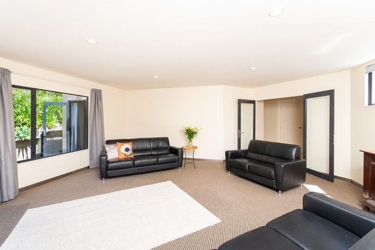 Photo of property in 145 Milton Road, Bluff Hill, Napier, 4110