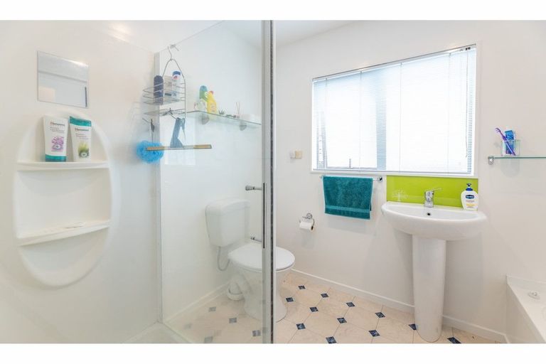 Photo of property in 16 Robinson Street, Cheviot, 7310