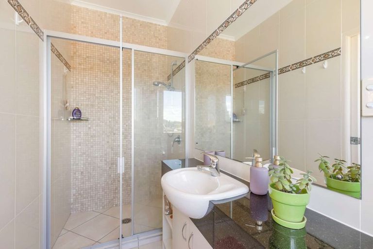 Photo of property in 34 Nautilus Drive, Gulf Harbour, Whangaparaoa, 0930