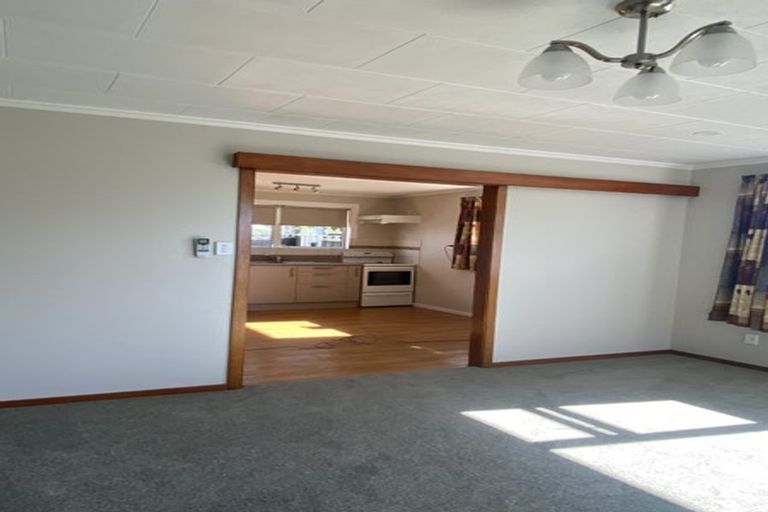 Photo of property in 14 Gibson Drive, Hornby, Christchurch, 8042