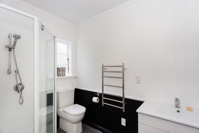 Photo of property in 42 Tyne Street, South Hill, Oamaru, 9400