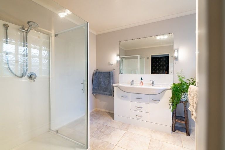 Photo of property in 72 Tawhai Place, Parahaki, Whangarei, 0112