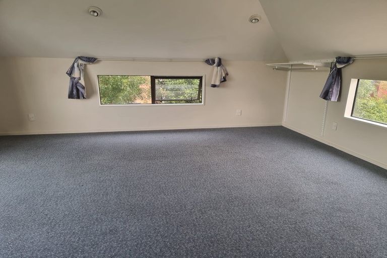 Photo of property in 4 Oakfield Street, Burnside, Christchurch, 8053