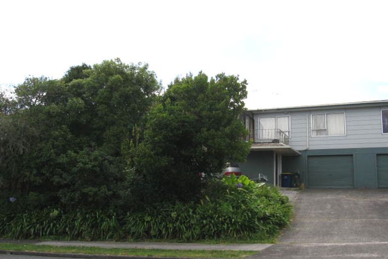Photo of property in 1/1 Park Hill Road, Birkenhead, Auckland, 0626
