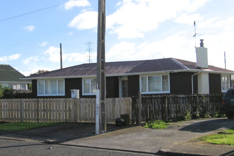 Photo of property in 74 Clayton Avenue, Otara, Auckland, 2023