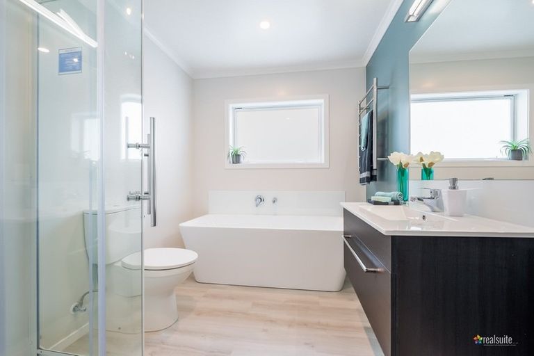 Photo of property in 23a Pearce Crescent, Taita, Lower Hutt, 5011