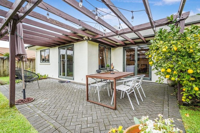 Photo of property in 15 Buckingham Place, Rototuna North, Hamilton, 3210