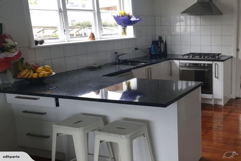 Photo of property in 58 Hall Crescent, Epuni, Lower Hutt, 5011