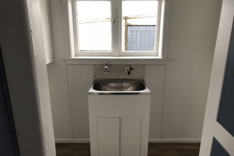 Photo of property in 5 Barrack Street, Whanganui, 4500