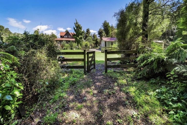 Photo of property in 922 Pembroke Road, Pembroke, Stratford, 4391