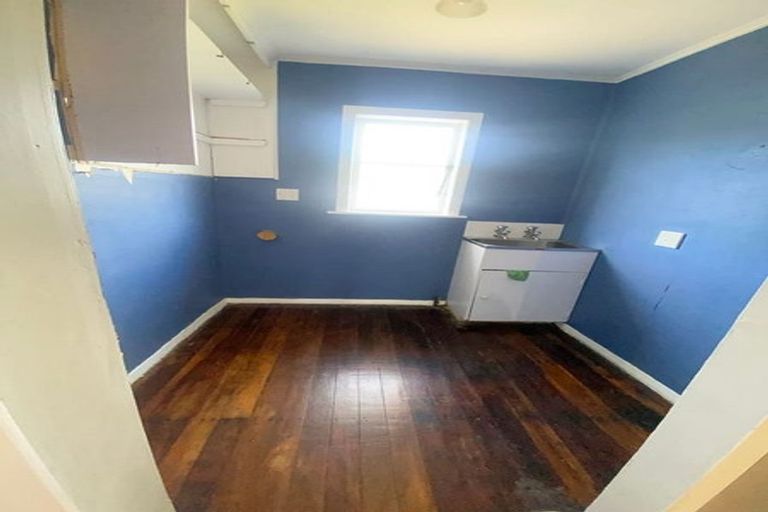 Photo of property in 168 Wellington Road, Wainuiomata, Lower Hutt, 5014